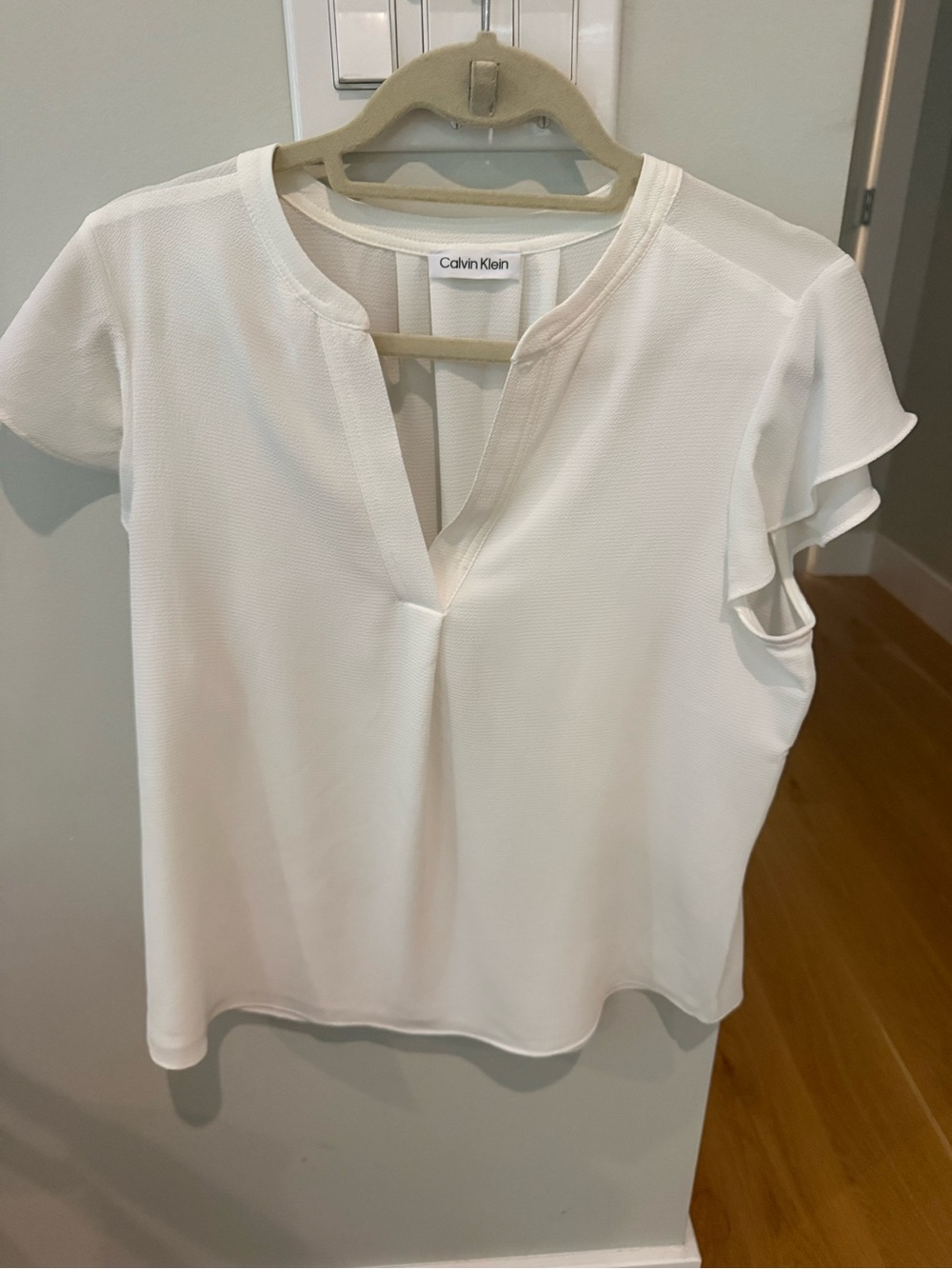 Calvin Klein White Split-Front Flutter Sleeve Blouse